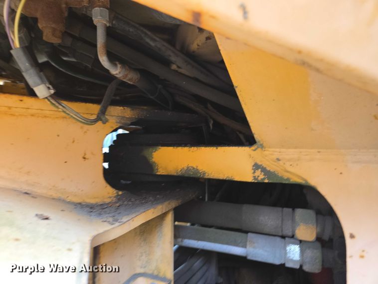 image for item DU2585 2001 Case 821C wheel loader