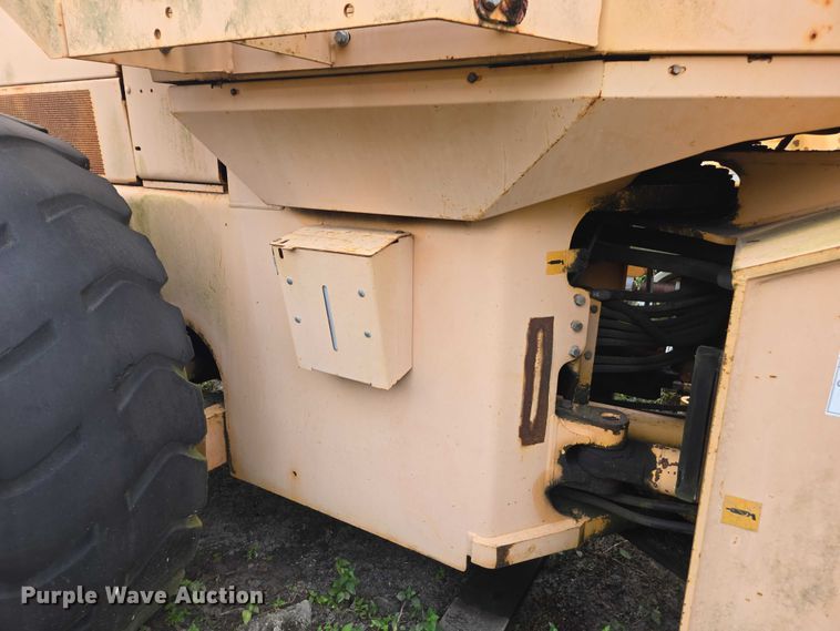 image for item DU2585 2001 Case 821C wheel loader