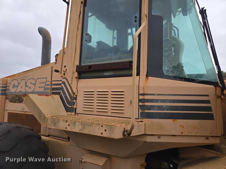image for item DU2585 2001 Case 821C wheel loader