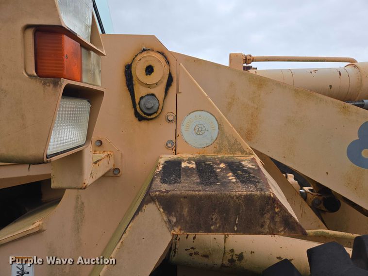 image for item DU2585 2001 Case 821C wheel loader