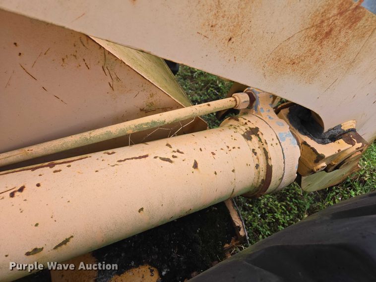 image for item DU2585 2001 Case 821C wheel loader