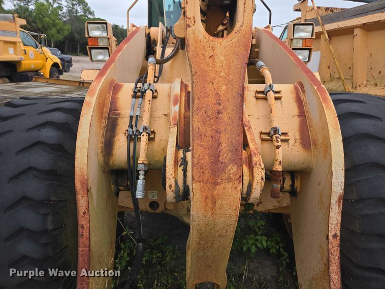 image for item DU2585 2001 Case 821C wheel loader