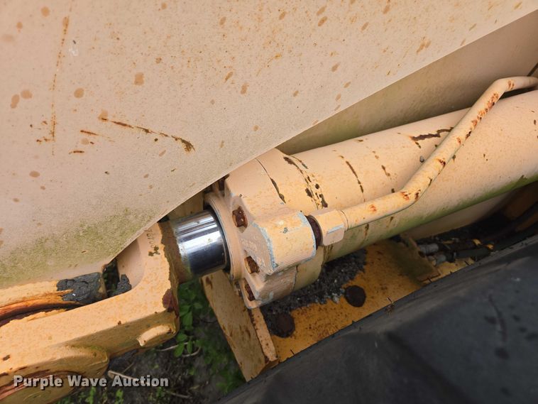 image for item DU2585 2001 Case 821C wheel loader