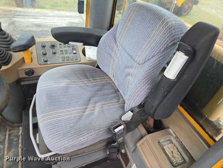 image for item DU2585 2001 Case 821C wheel loader