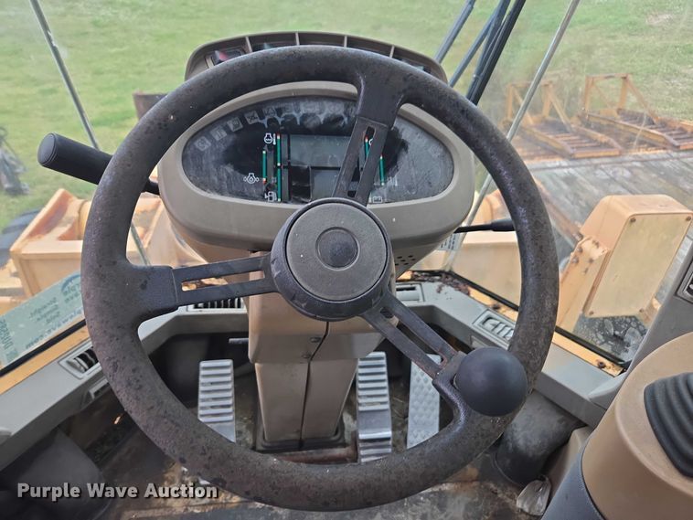 image for item DU2585 2001 Case 821C wheel loader