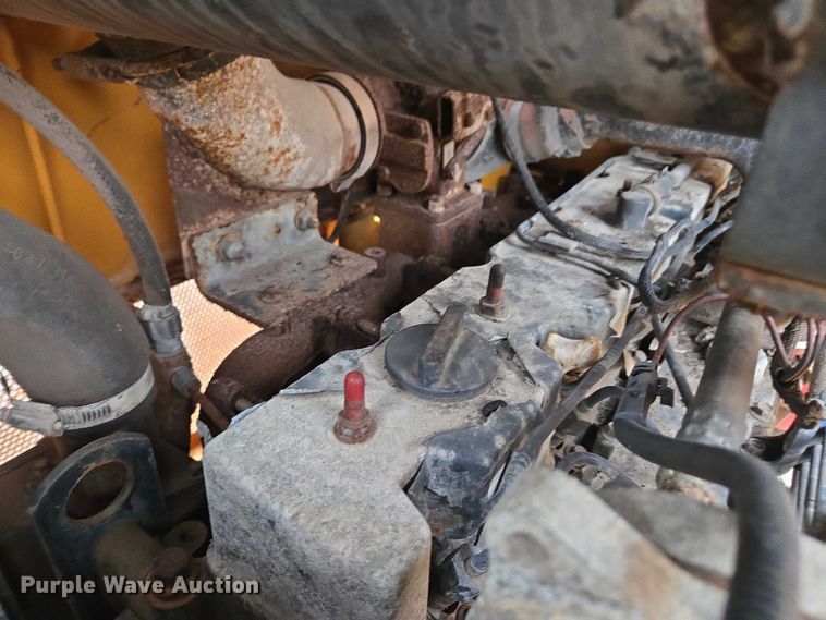 image for item DU2585 2001 Case 821C wheel loader