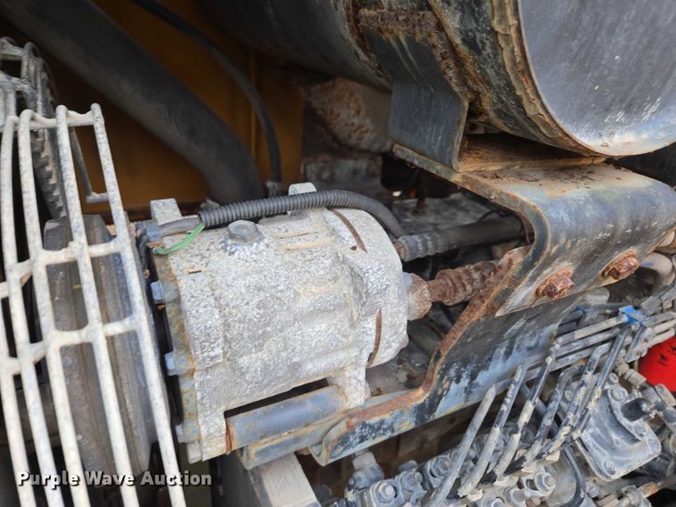 image for item DU2585 2001 Case 821C wheel loader