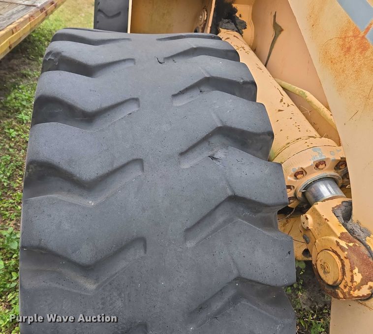 image for item DU2585 2001 Case 821C wheel loader