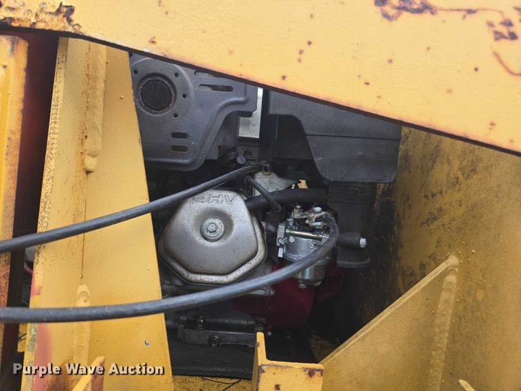 image for item DU2587 2007 Eager Beaver lowboy equipment trailer