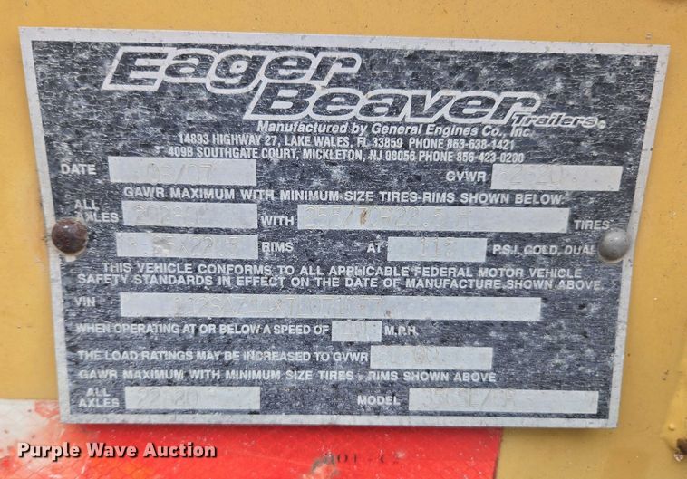 image for item DU2587 2007 Eager Beaver lowboy equipment trailer