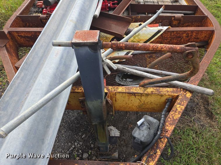 image for item DU2588 2002 Belshe WB-12 equipment trailer