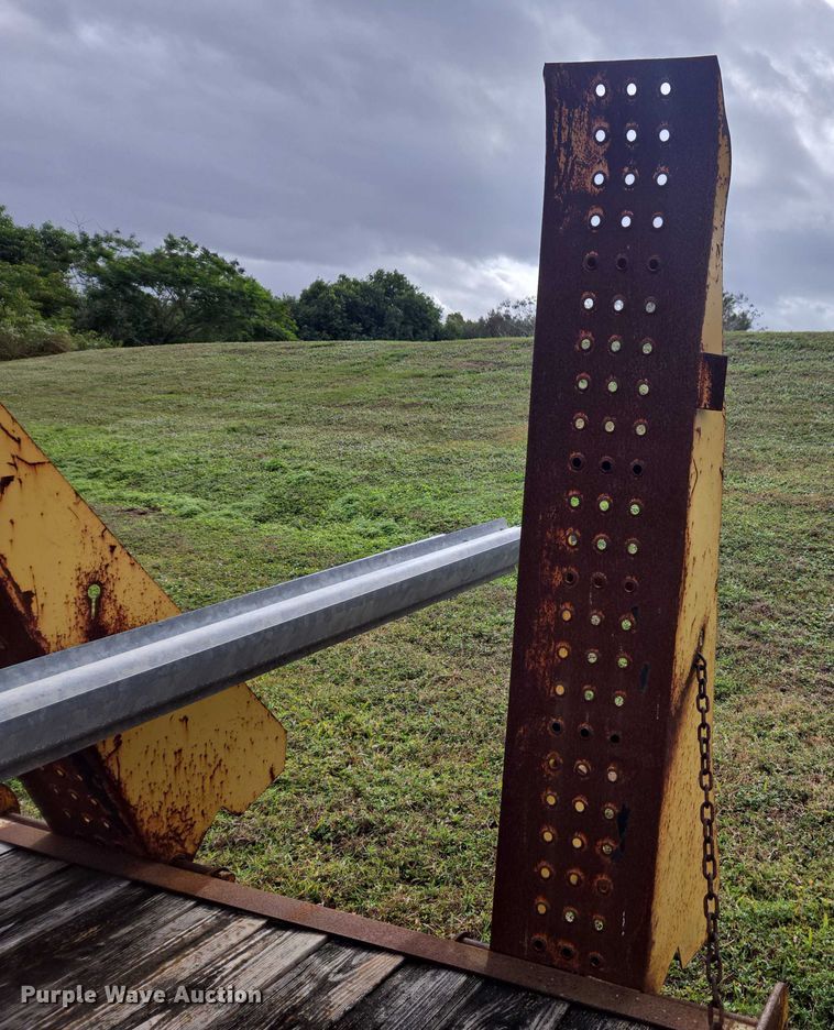 image for item DU2588 2002 Belshe WB-12 equipment trailer