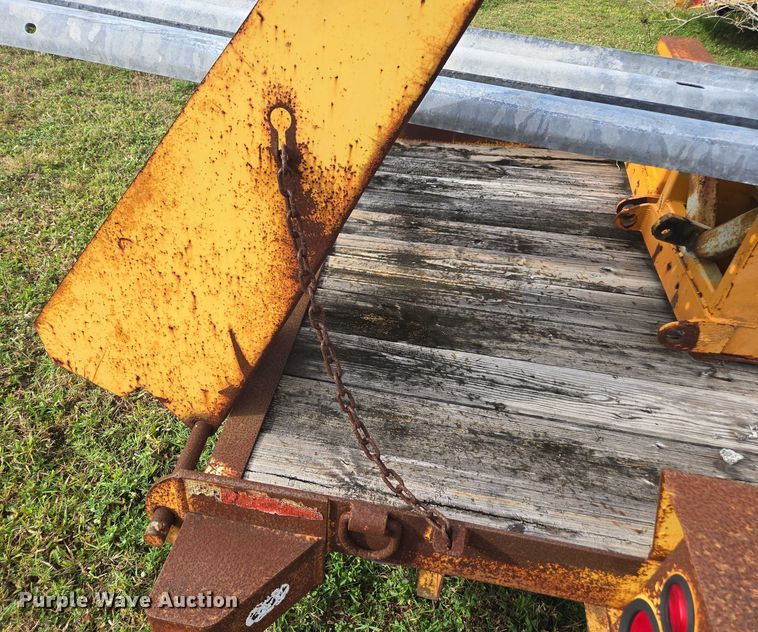 image for item DU2588 2002 Belshe WB-12 equipment trailer