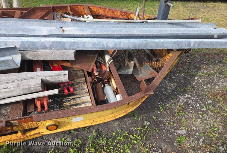 image for item DU2588 2002 Belshe WB-12 equipment trailer