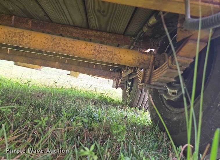 image for item DU2588 2002 Belshe WB-12 equipment trailer