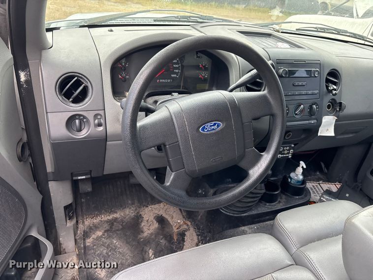 image for item DU2589 2006 Ford F150 Ext. Cab pickup truck