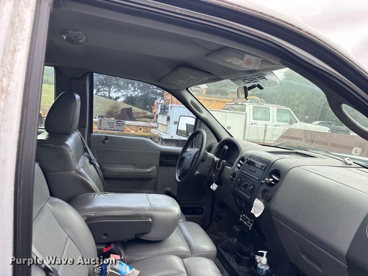 image for item DU2589 2006 Ford F150 Ext. Cab pickup truck