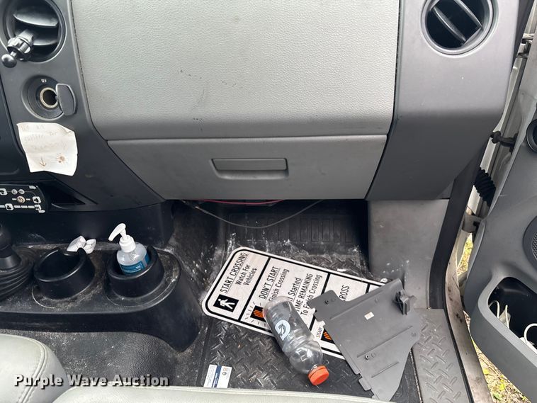 image for item DU2589 2006 Ford F150 Ext. Cab pickup truck