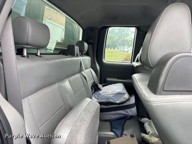 image for item DU2589 2006 Ford F150 Ext. Cab pickup truck