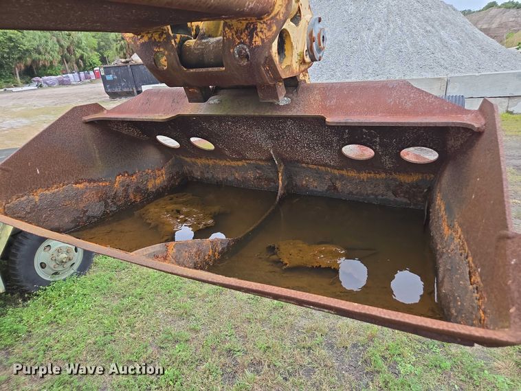 image for item DU2593 Gradall XL4100II wheeled excavator