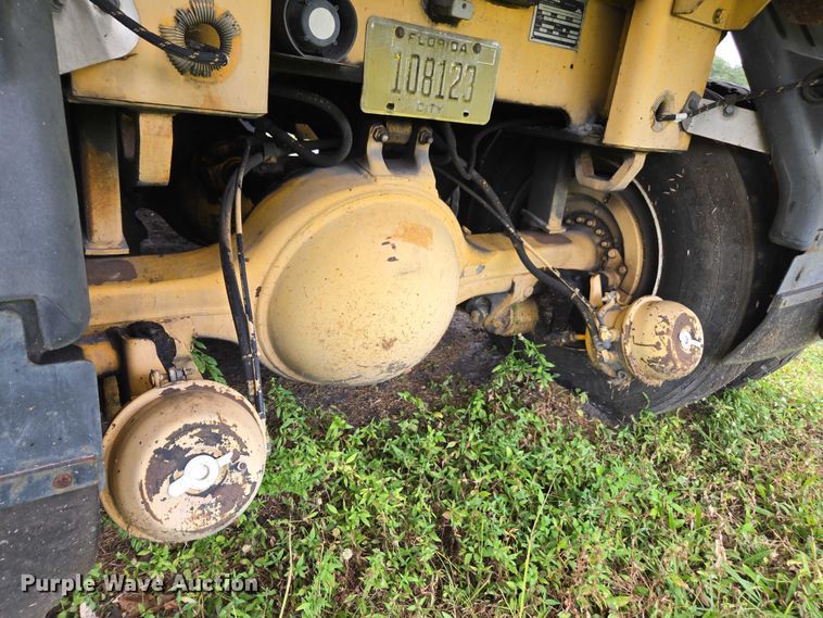 image for item DU2593 Gradall XL4100II wheeled excavator