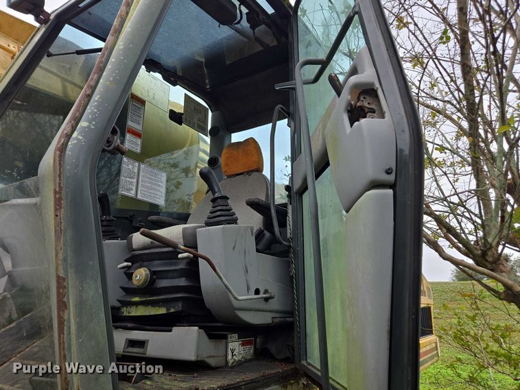 image for item DU2593 Gradall XL4100II wheeled excavator