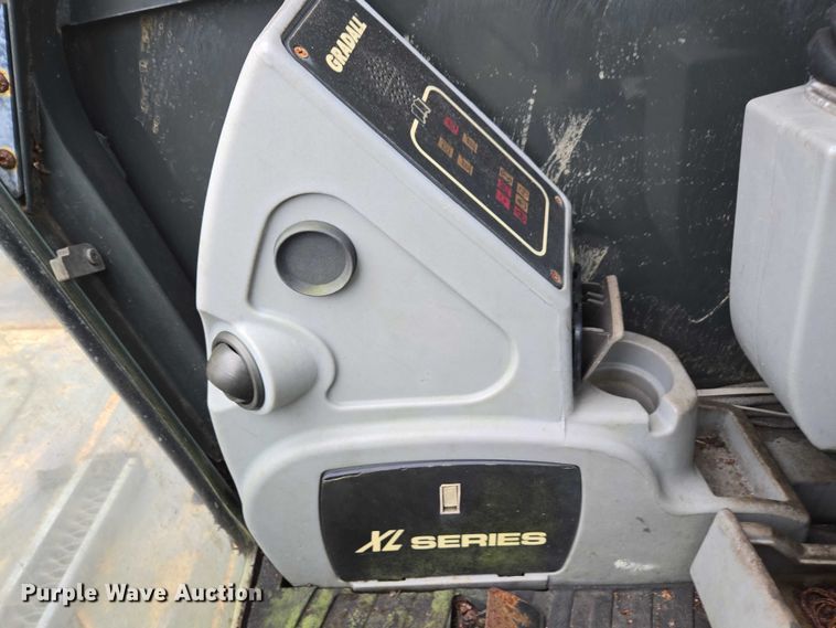 image for item DU2593 Gradall XL4100II wheeled excavator