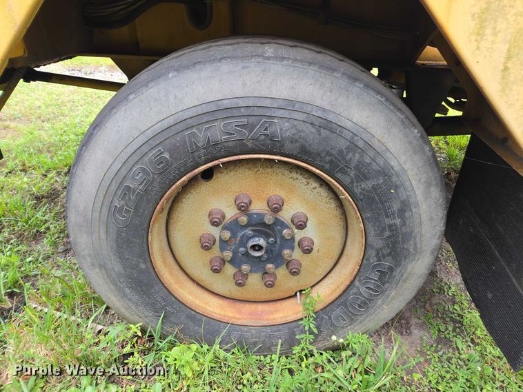 image for item DU2593 Gradall XL4100II wheeled excavator