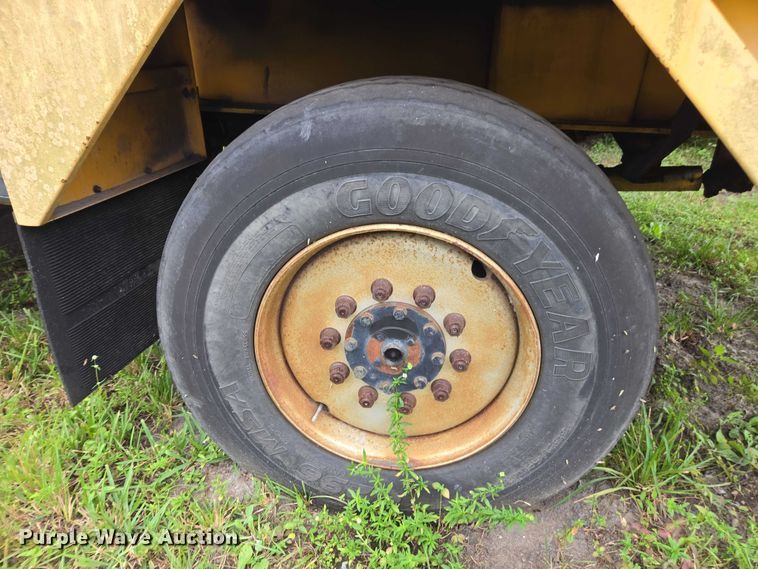 image for item DU2593 Gradall XL4100II wheeled excavator