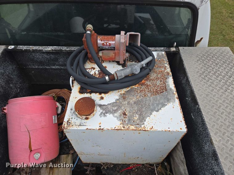 image for item DU2594 1996 Ford F350 Crew Cab utility bed pickup truck