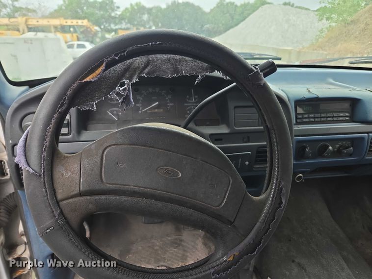 image for item DU2594 1996 Ford F350 Crew Cab utility bed pickup truck