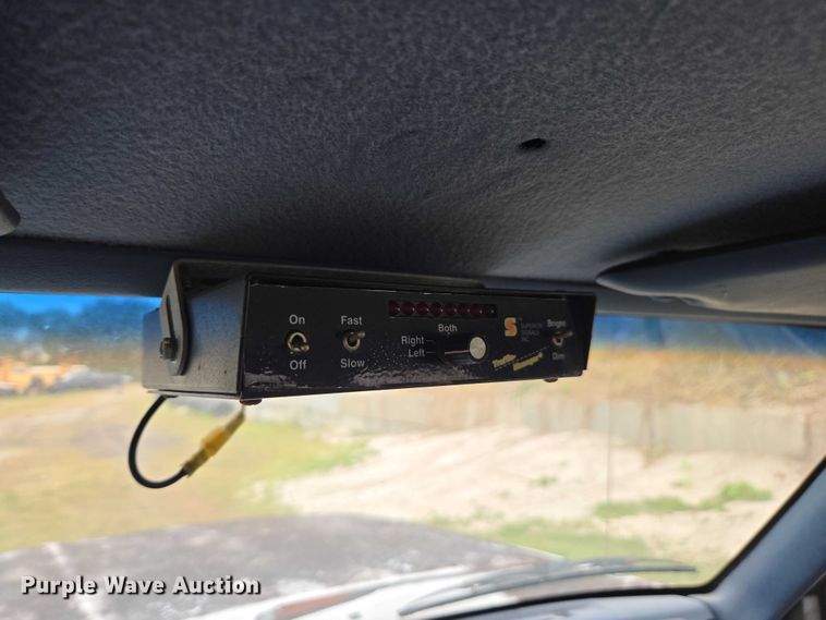 image for item DU2594 1996 Ford F350 Crew Cab utility bed pickup truck