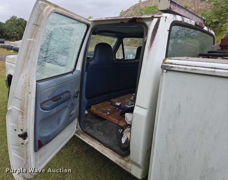 image for item DU2594 1996 Ford F350 Crew Cab utility bed pickup truck