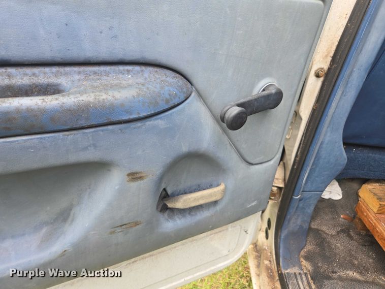 image for item DU2594 1996 Ford F350 Crew Cab utility bed pickup truck