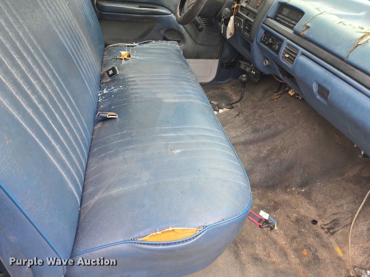 image for item DU2594 1996 Ford F350 Crew Cab utility bed pickup truck