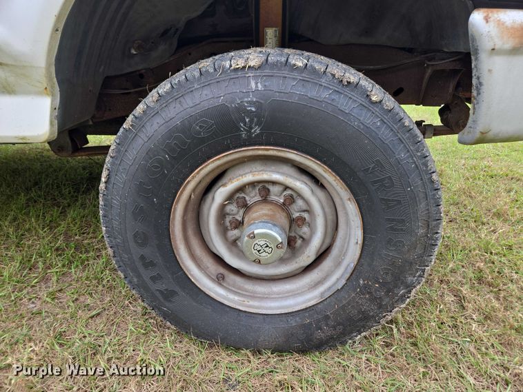 image for item DU2594 1996 Ford F350 Crew Cab utility bed pickup truck