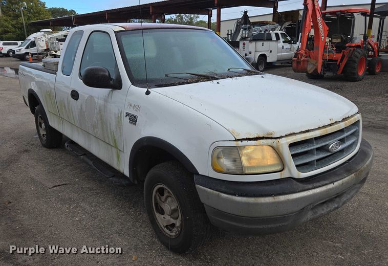 image for item DU2595 2003 Ford F150 XL pickup truck