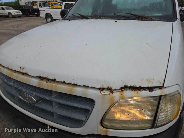 image for item DU2595 2003 Ford F150 XL pickup truck