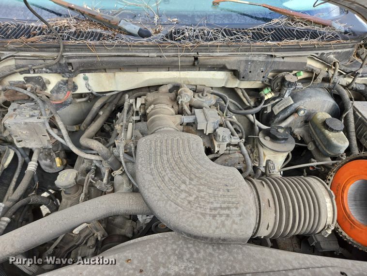 image for item DU2595 2003 Ford F150 XL pickup truck