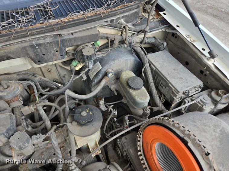 image for item DU2595 2003 Ford F150 XL pickup truck