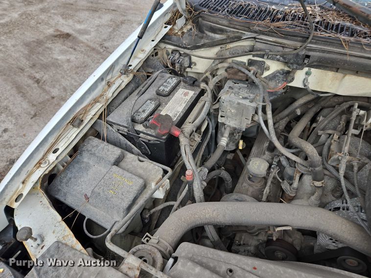 image for item DU2595 2003 Ford F150 XL pickup truck