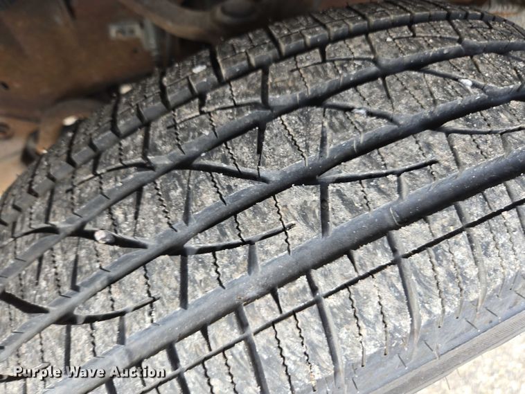 image for item DU2595 2003 Ford F150 XL pickup truck