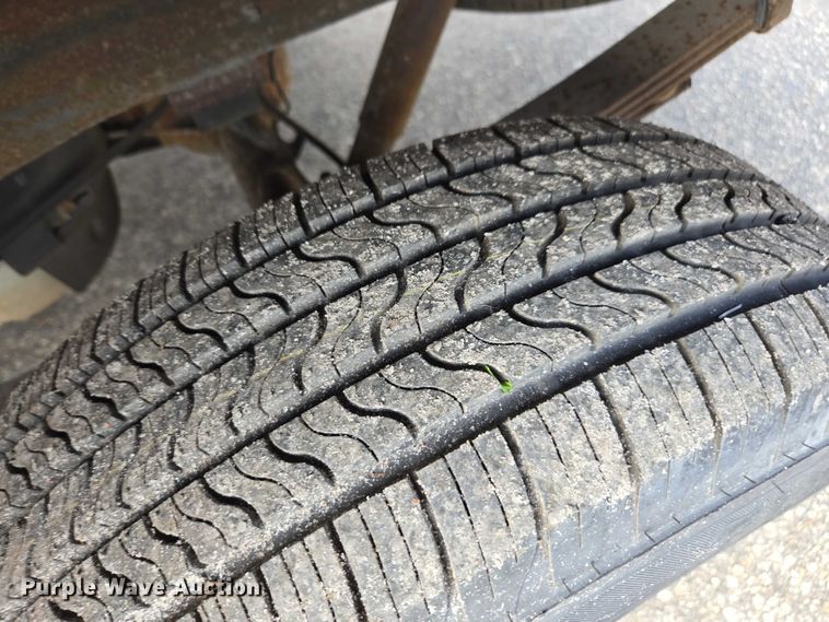 image for item DU2595 2003 Ford F150 XL pickup truck