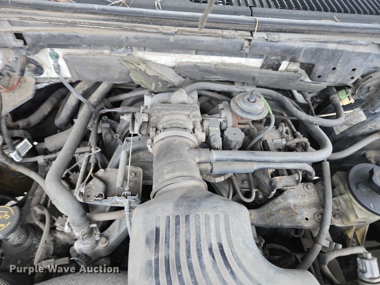 image for item DU2596 2002 Ford F150 XL pickup truck