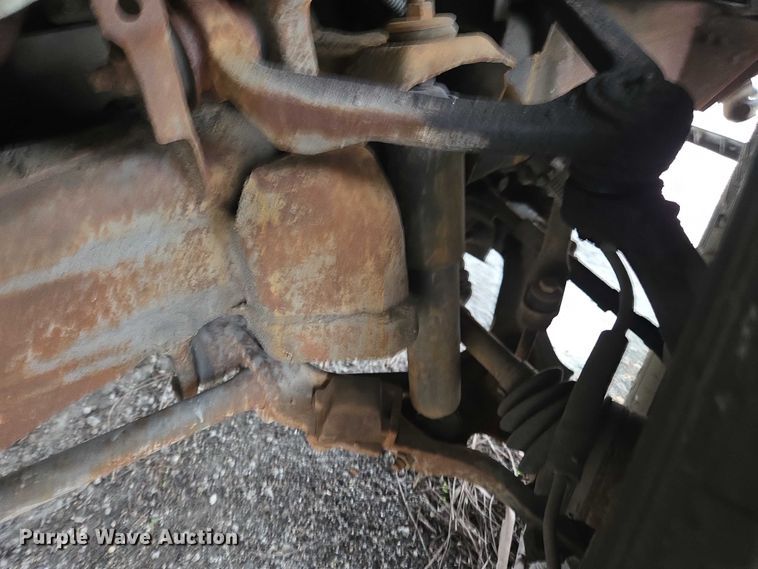 image for item DU2596 2002 Ford F150 XL pickup truck