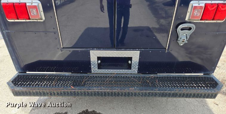 image for item DU2598 1997 Freightliner MT45 delivery truck