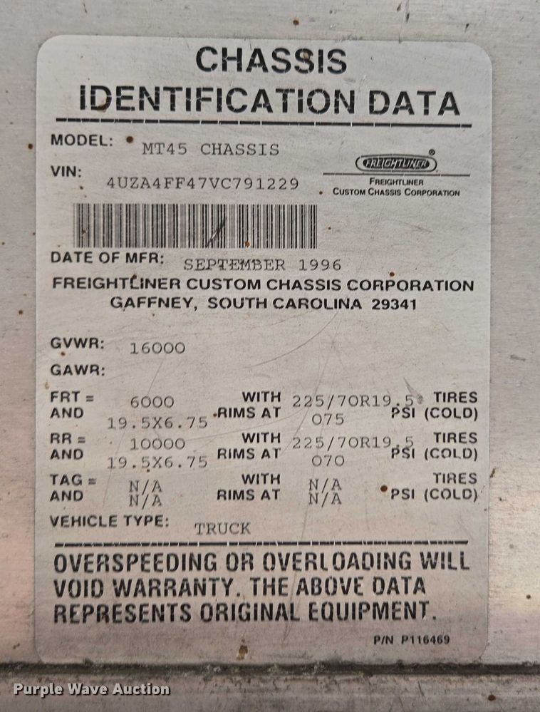 image for item DU2598 1997 Freightliner MT45 delivery truck