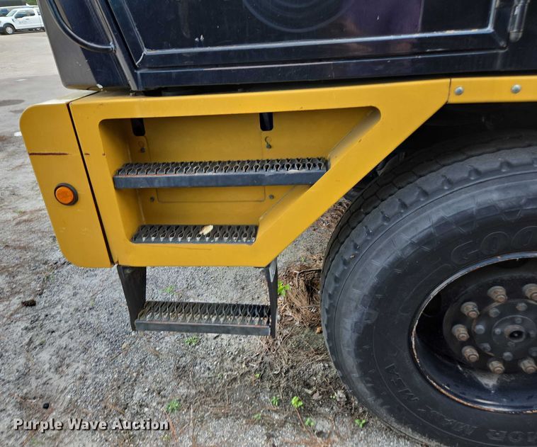 image for item DU2599 Gradall XL4100 wheeled excavator