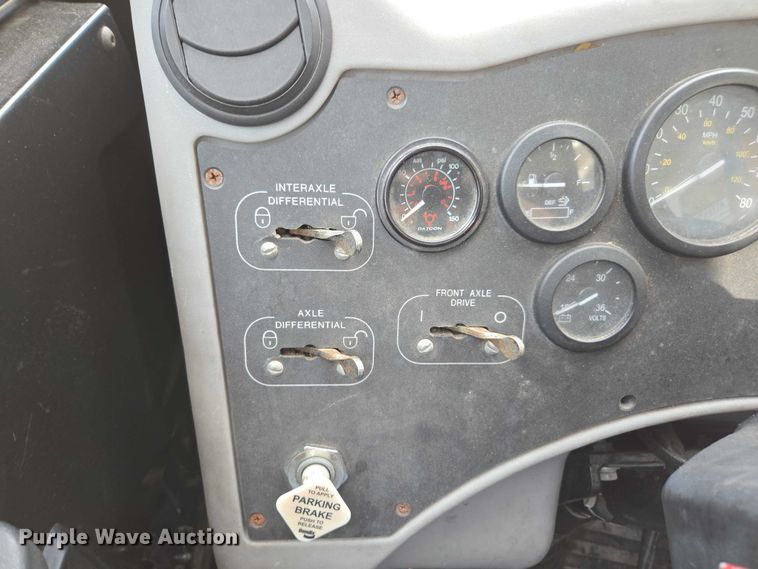 image for item DU2599 Gradall XL4100 wheeled excavator