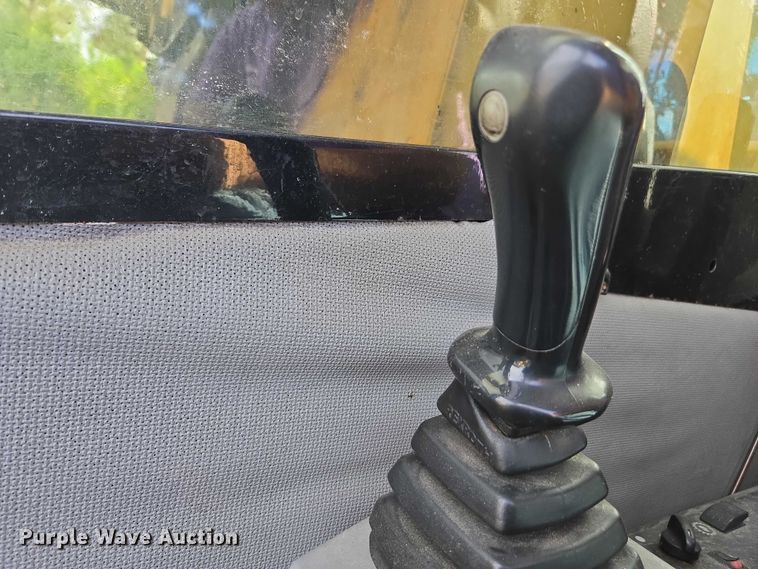 image for item DU2599 Gradall XL4100 wheeled excavator